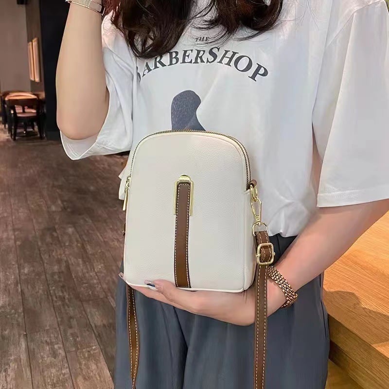 New lychee grain leather phone bag