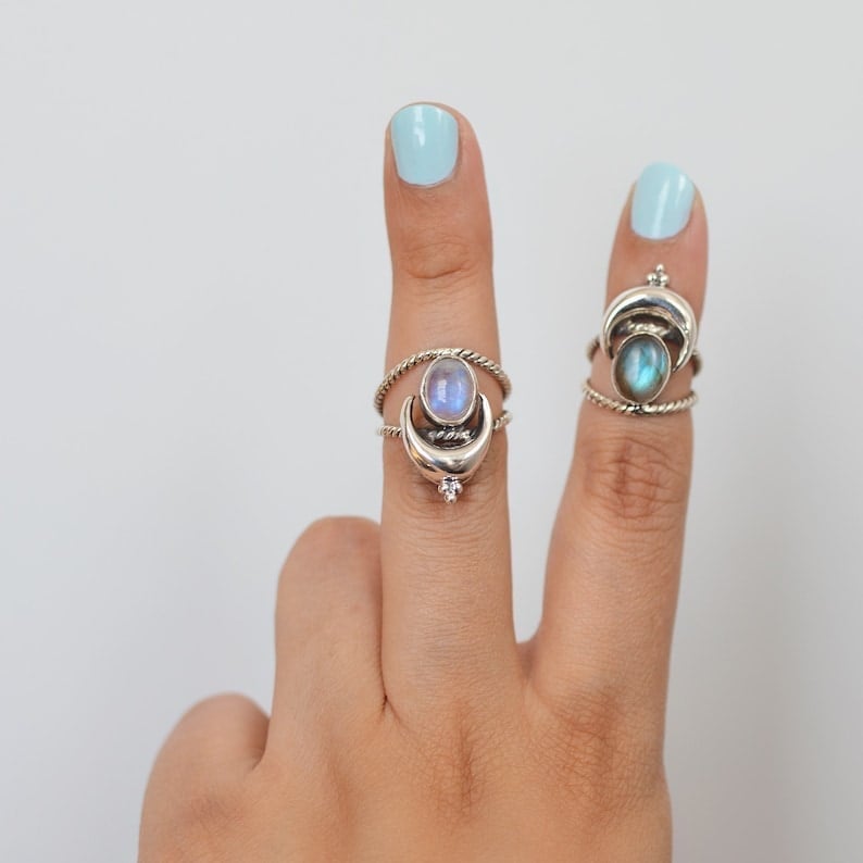 🔥Oval Rainbow Moonstone Moon Phase Ring