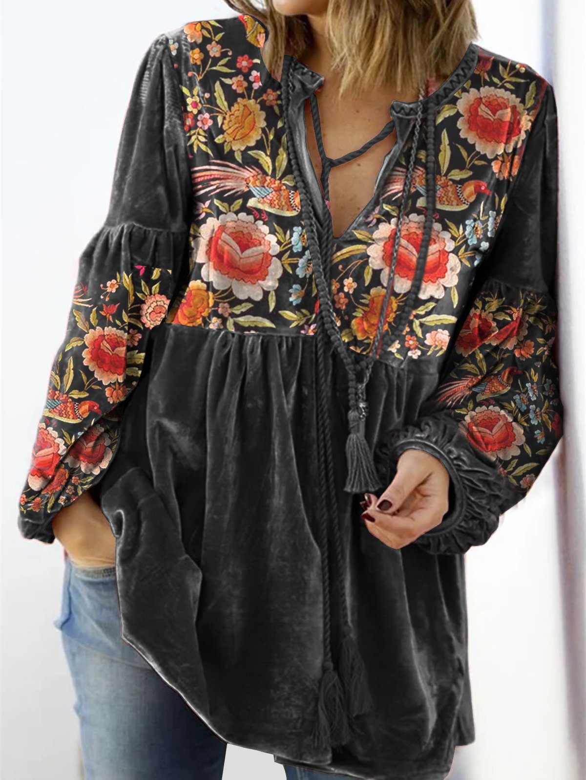 🎁Hot sale🔥V Neck Tie Front Gathered Floral Top
