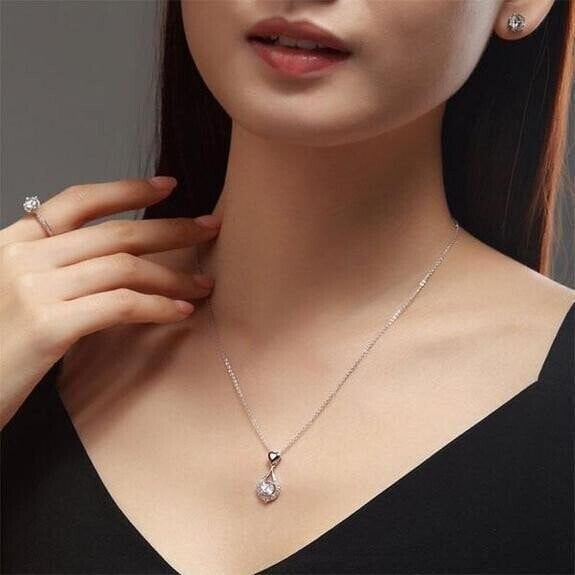 🎁Perfect Gift - Twinkling Heart Waterdrop Stone Necklace
