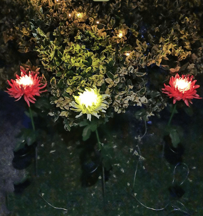 🎁 - SPRING ARTIFICIAL Chrysanthemum SOLAR GARDEN STAKE LED
