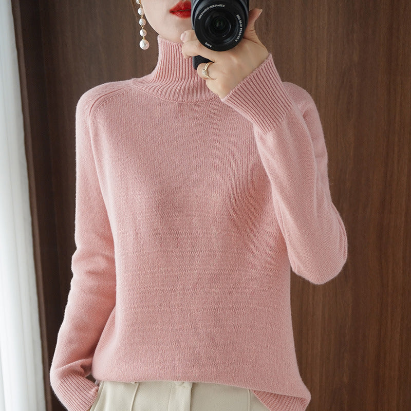 Solid turtleneck cashmere knit sweater