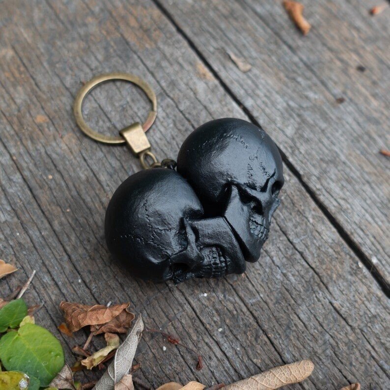 💕Unswerving till death-☠️Anatomical Skull Red Heart Pendant Keychain☠️