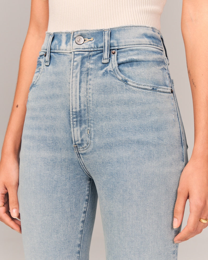 🎅🔥 Ultra High Rise Stretch Flare Jean