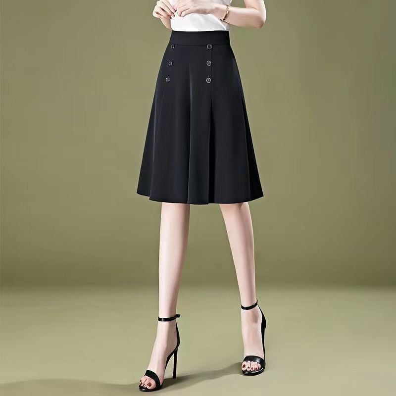 [Cool and Slim] Stylish Pleated Shorts