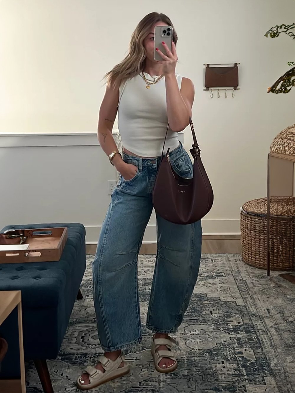 🔥Mid-Rise Barrel Jeans